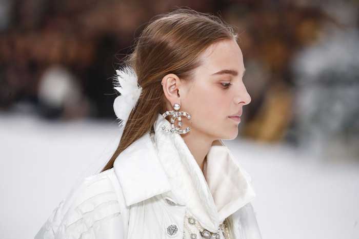 Style et coiffures pour femmes à la mode 2026