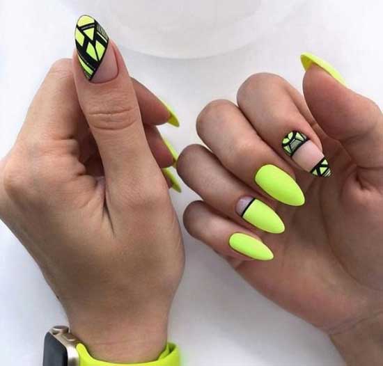 Lunaire dans les tons néon