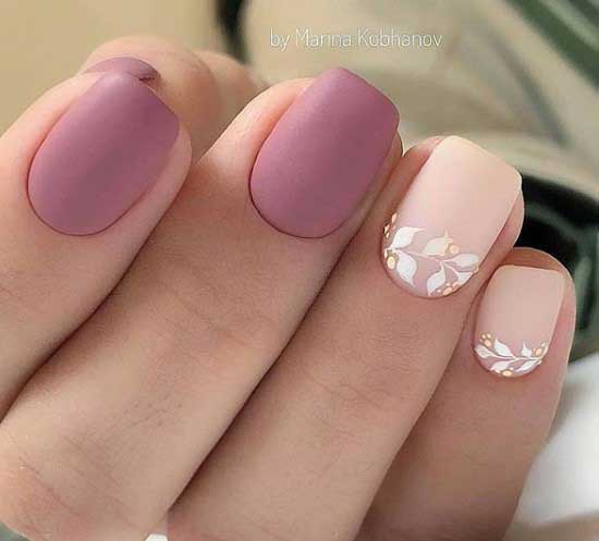 Teinte pastel mate en manucure 2025-2026