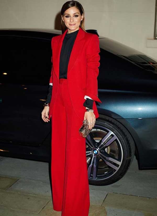 Olivia Palermo en costume rouge - look 2026