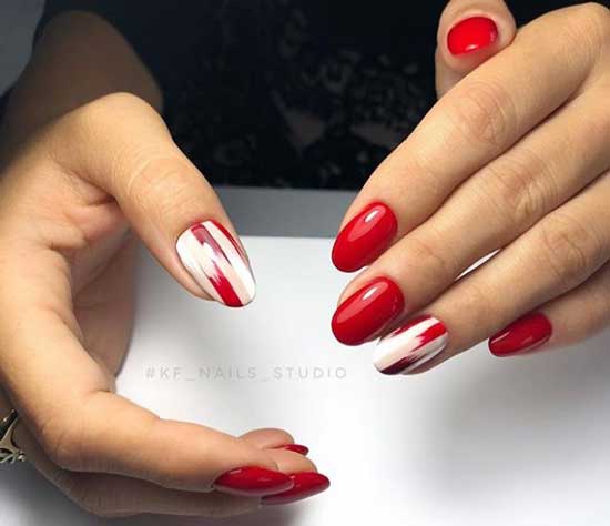 Manucure rouge à rayures