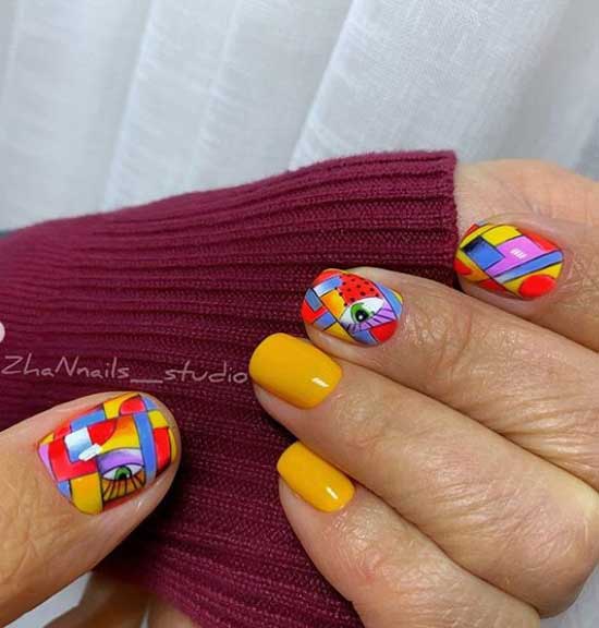 Abstraction et manucure mate