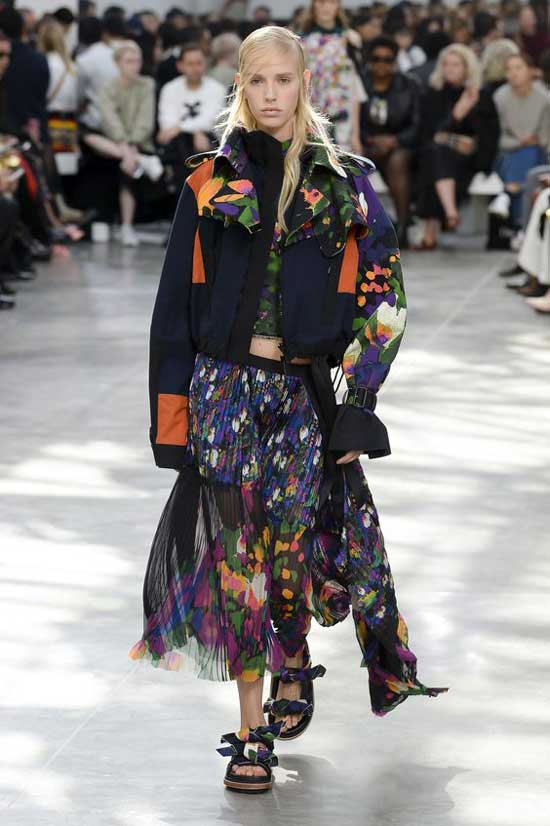 Images à la mode avec une jupe 2025-2026