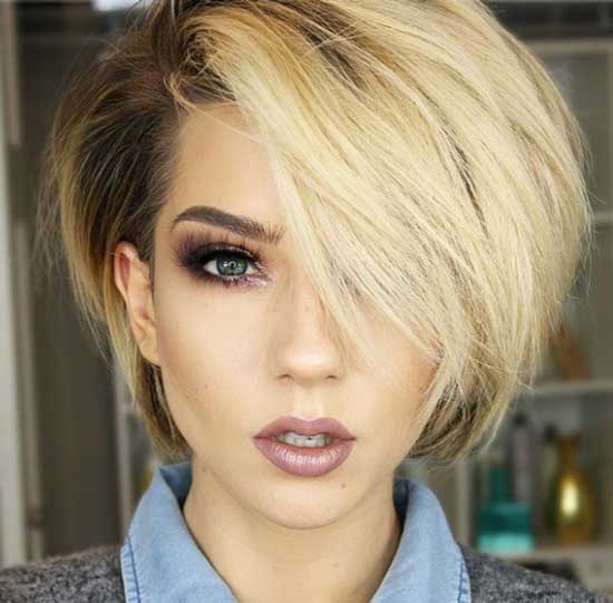 Blonde avec une coupe de cheveux à la mode