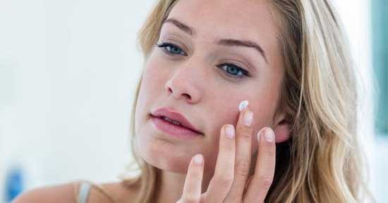 Comment choisir des produits de soins de la peau vieillissants