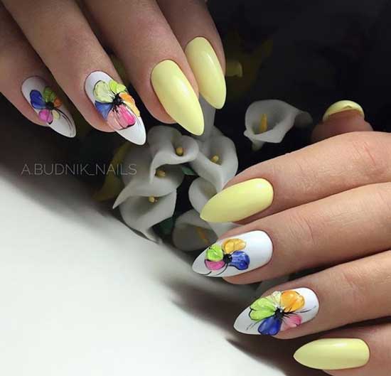 Manucure jaune vif 2026