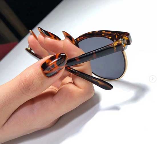 Ongles de couleurs à la mode photo 2026