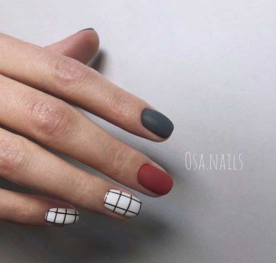 Manucure multicolore pour l'hiver