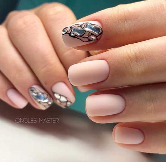 Manucure nude mate 2025-2026