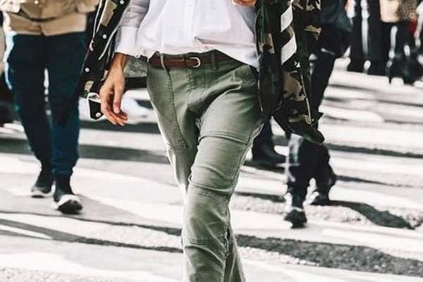 Pantalon de style militaire avec quoi porter