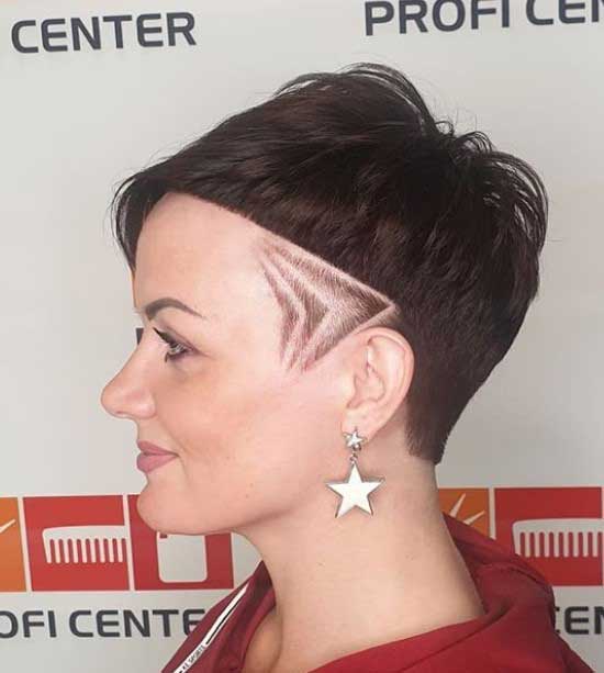 Coupe de cheveux créative avec une frange oblique