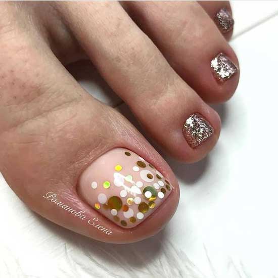 Dégradé sur fond d'ongles nude