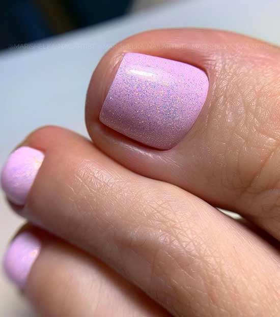 Pédicure rose pailletée