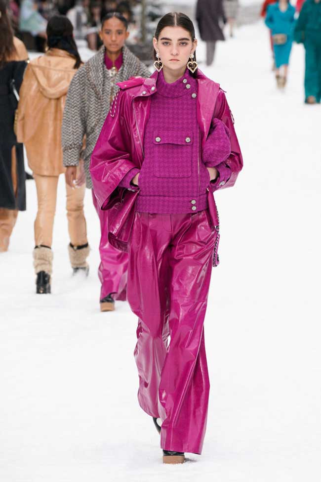 Pantalon couleur cuir à la mode