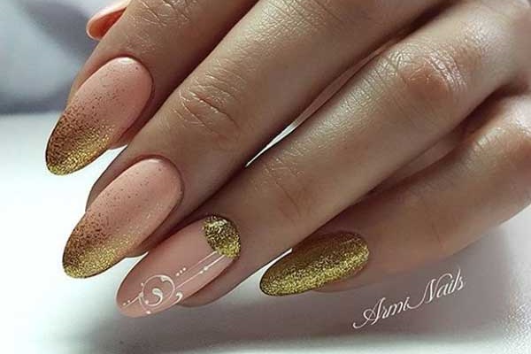 De belles idées de manucure pour le nouvel an