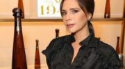 Victoria Beckham est en noir total