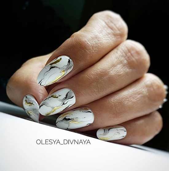 Blanc avec effet marbré