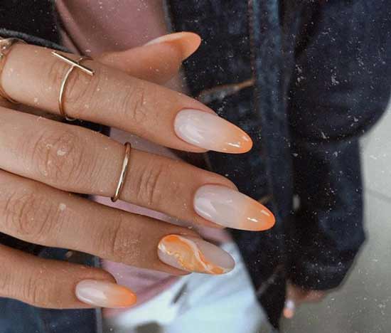 Manucure française dans des tons délicats