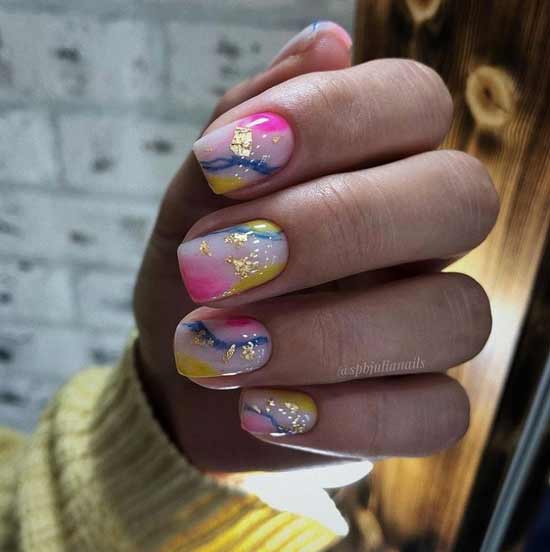 Ongles design lumineux