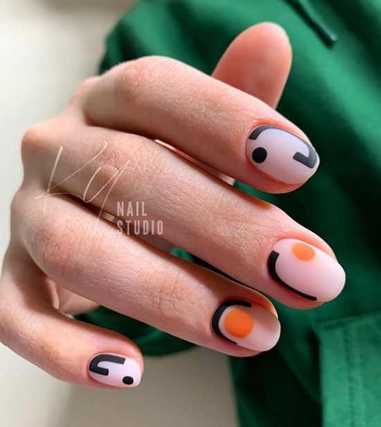 Manucure abstraction été 2026