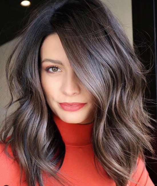 Coiffures pour femmes à la mode