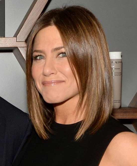 Coupe de cheveux de longueur moyenne à la mode