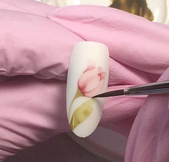 Dessiner à l'aquarelle sur les ongles