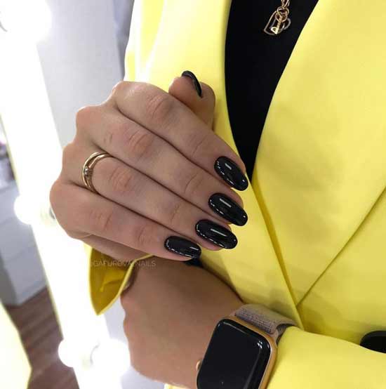 Printemps de manucure noir