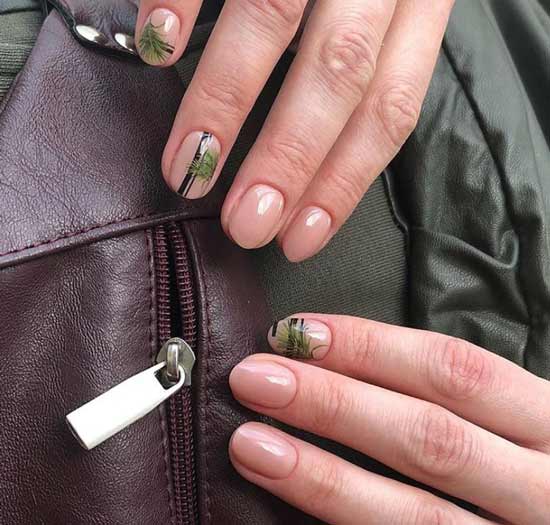 Ongles avec des motifs floraux