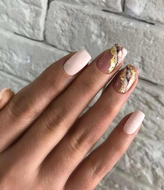 Conception d'ongles beige et marron