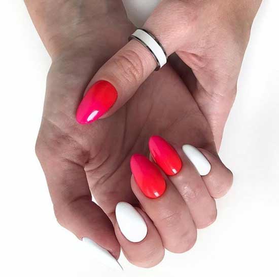 Rouge avec photo de manucure noire