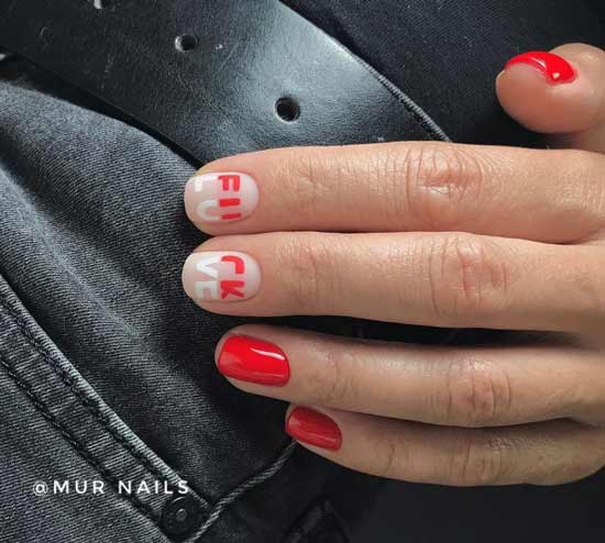 Manucure avec lettrage rouge