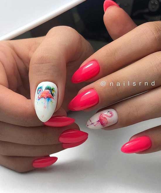 Manucure sur ongles pointus rouge-blanc