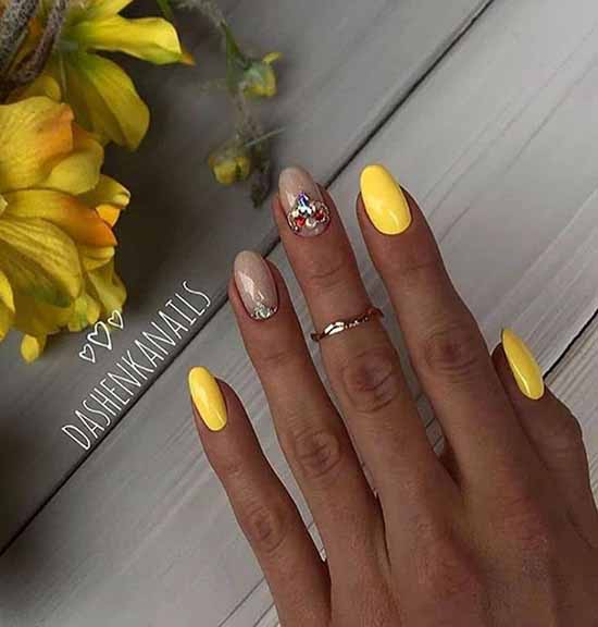 Belle manucure sans motif: photos et meilleures idées de design