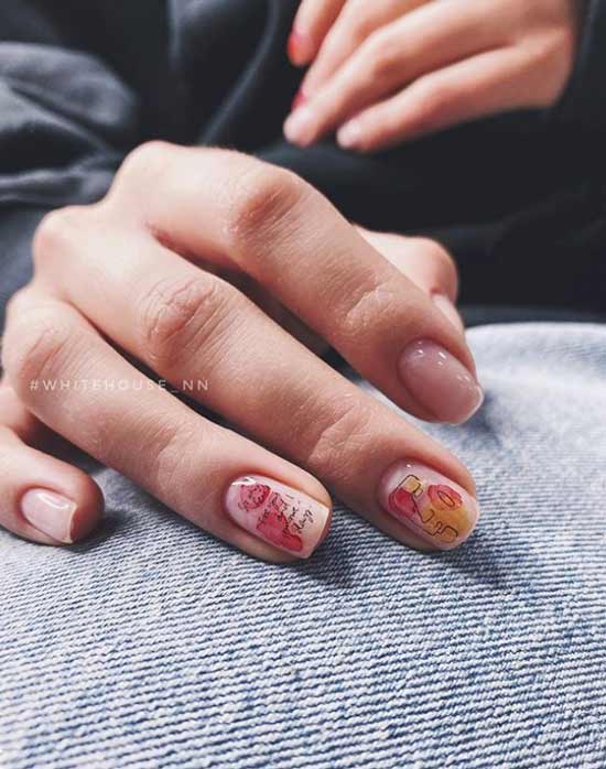 Manucure transparente pour photo ongles courts