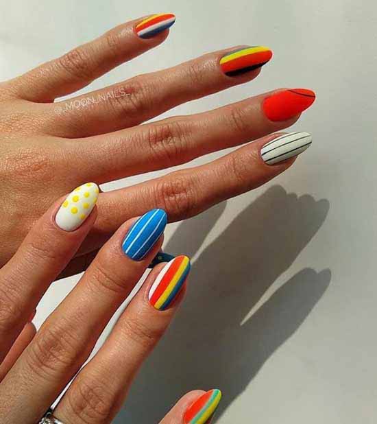 Manucure arc-en-ciel multicolore