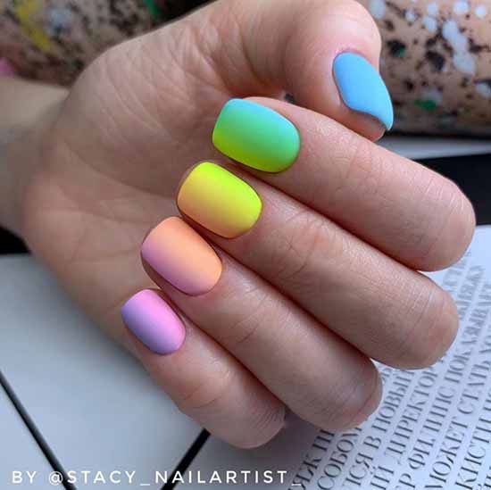 Design pour les ongles courts 2026: nouvelle manucure, idées de photo