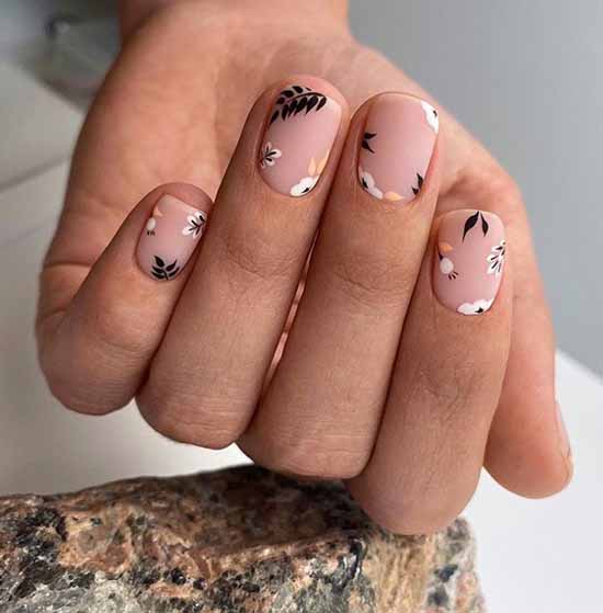 Design pour les ongles courts 2026: nouvelle manucure, idées de photo