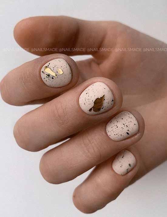 Manucure d'automne à la mode 2025-2026: photos, tendances, idées de nail art