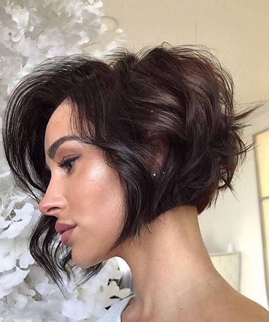 Coupe de cheveux Bob-caret 2026: photos, actualités, formes à la mode