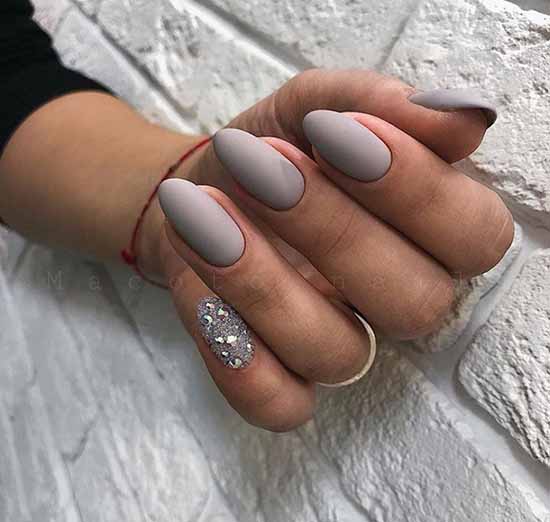 Les principales tendances en design d'ongles automne 2026: nouvelles photos