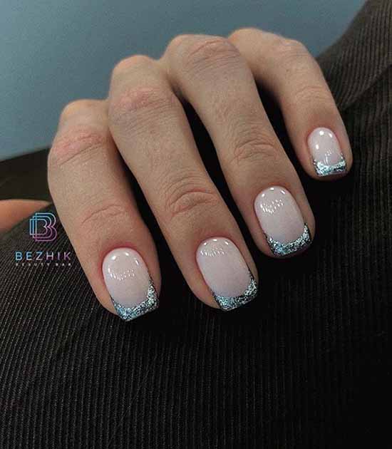 Manucure avec des paillettes sur le bout des ongles : photos, nouveautés
