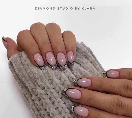 Manucure avec des paillettes sur le bout des ongles : photos, nouveautés