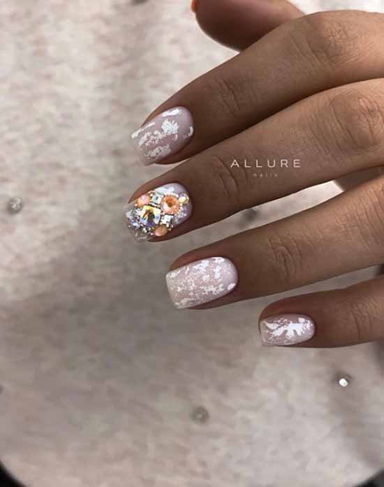 Conception d'ongles avec strass 2026: photos, nouveautés exquises