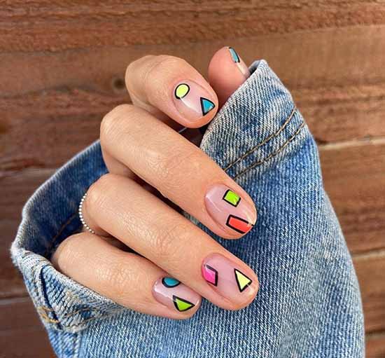 Manucure scolaire 2026: idées, nouveaux designs sur la photo