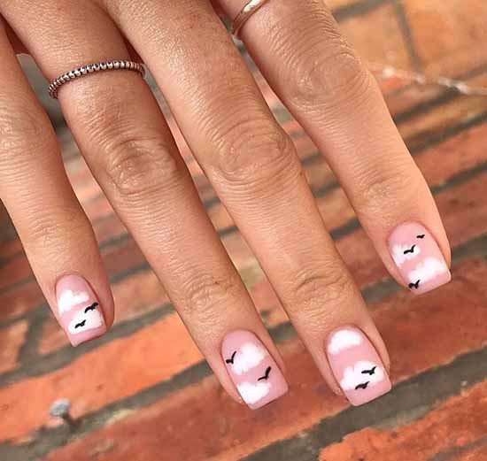 Manucure scolaire 2026: idées, nouveaux designs sur la photo