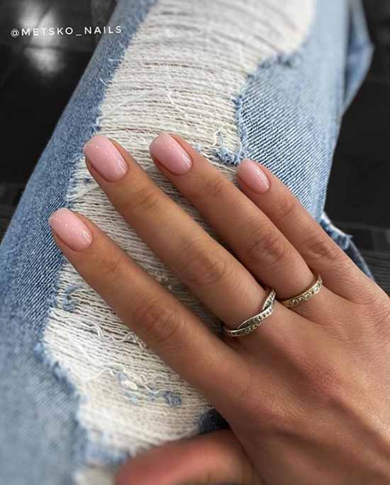 Manucure scolaire 2026: idées, nouveaux designs sur la photo