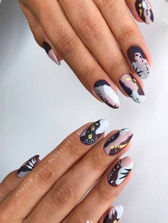 Conception d'ongles en feuille: photo, nouveautés de manucure à la mode