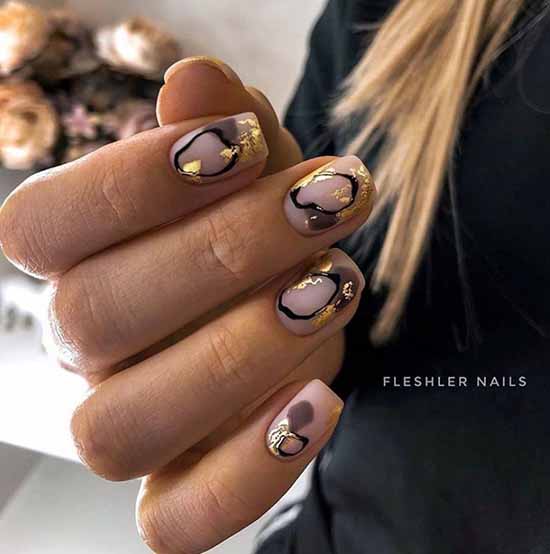 Conception d'ongles en feuille: photo, nouveautés de manucure à la mode