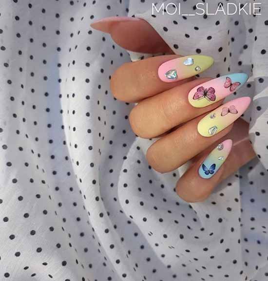 Conception d'ongles en feuille: photo, nouveautés de manucure à la mode